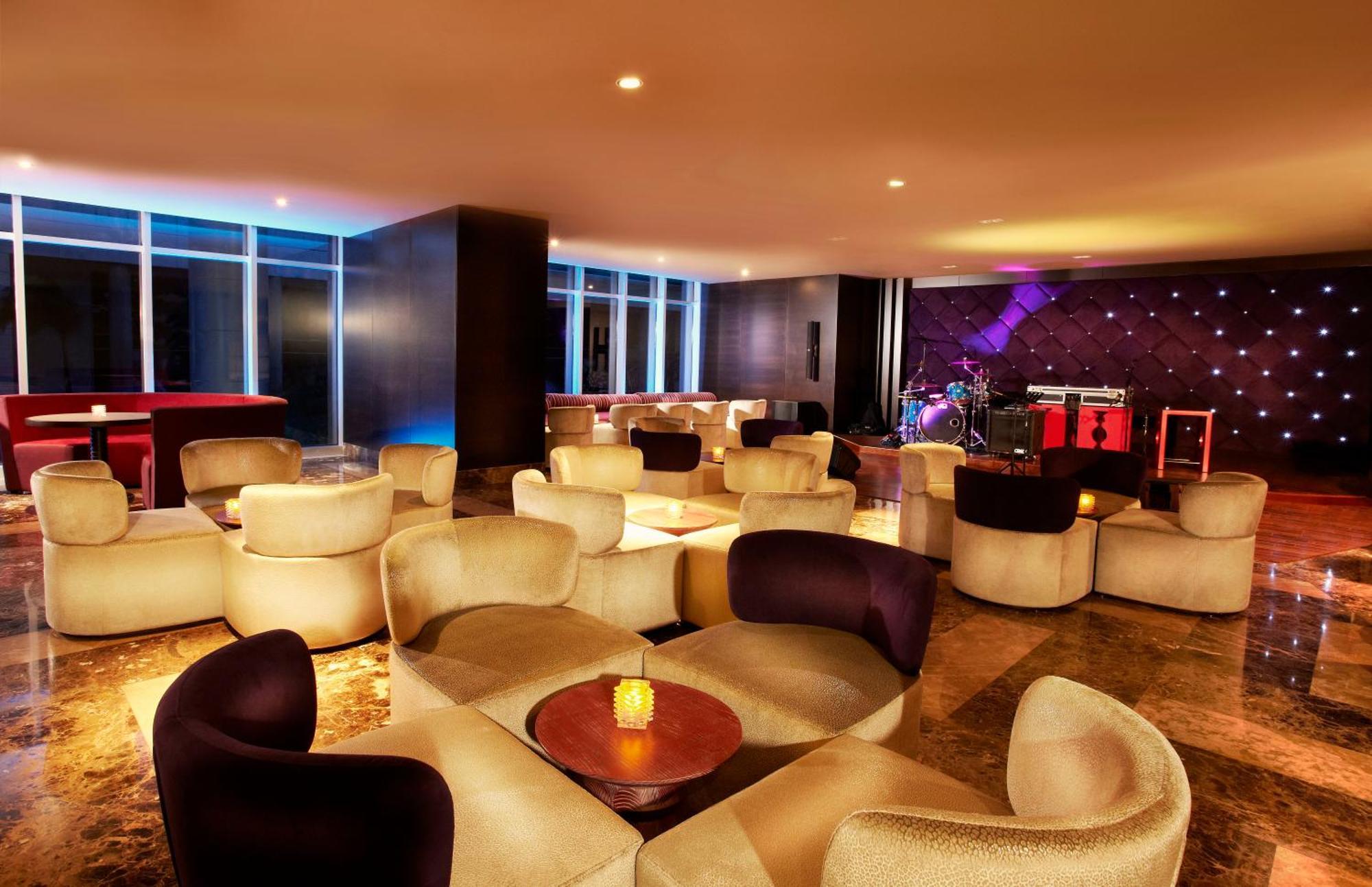 Megapolis Hotel Panama ภายใน รูปภาพ The lounge at the hotel
